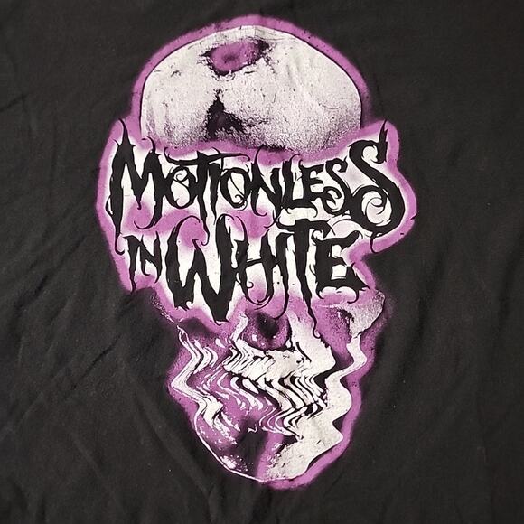 Motionless In White T-Shirt Sz L Black Skull Heavy Metal Metalcore Band Tee - Picture 2 of 4